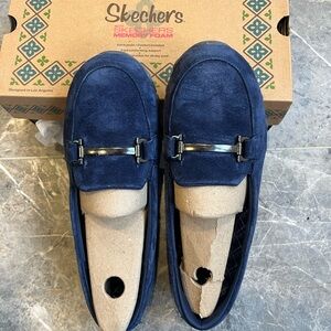 Skechers flats size 9 wide